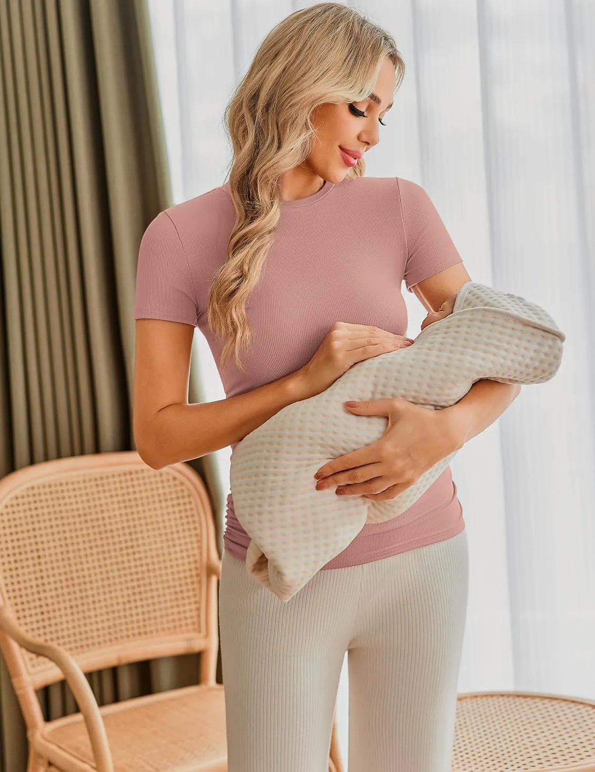 Ekouaer Womens Maternity Shirts 3 Packs Short Sleeve Ribbed Pregnancy Tops Side Ruched Crew Neck Tunic Mama Clothes